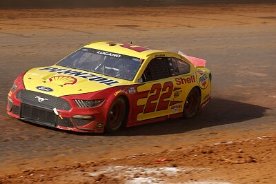 Joey Logano 's 2021 Dirt Bristol