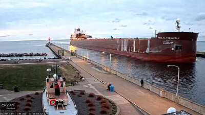 Paul R Tregurtha Freighter at Duluth