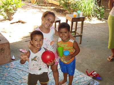 Foto de gabi pedro e caio