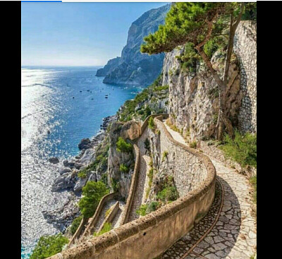 capri jigsaw puzzle