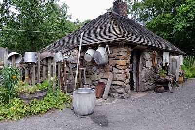 Old rural home jigsaw puzzle