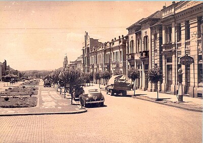 Av. Maurício Cardoso