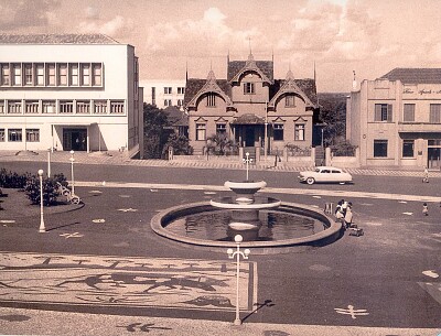 Praça da Bandeira- Erechim. Ano: 1956 jigsaw puzzle