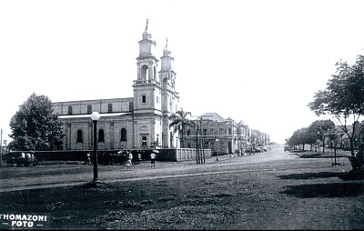 פאזל של Igreja Matriz São José em 1938. Estilo Arquitetôn