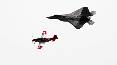 P51 and F22 jigsaw puzzle