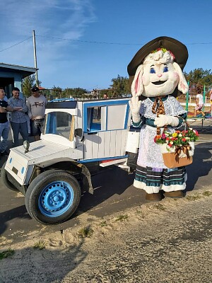 A mascote Bequinha e a Fubica carros famosos dos P jigsaw puzzle