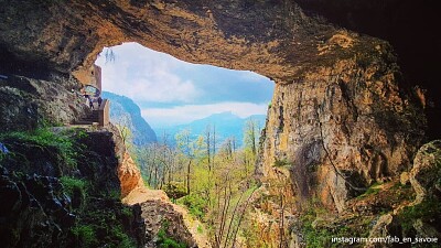 La Grotte à Carre St Jean d 'Arvey Savoie jigsaw puzzle