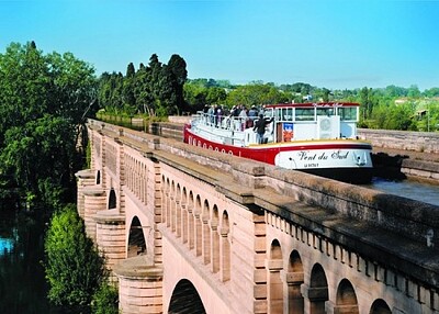 Le Pont-canal de l 'Orb à Beziers