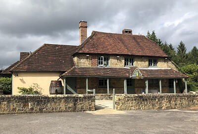 Pub, W. Sussex, England jigsaw puzzle