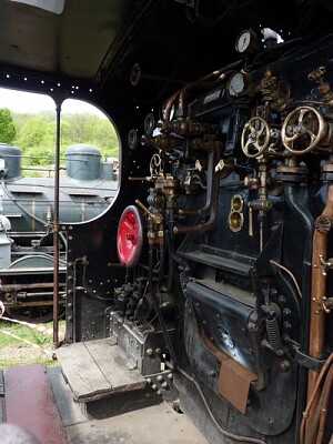 Interieur de cabine d 'un locomotive à vapeur jigsaw puzzle