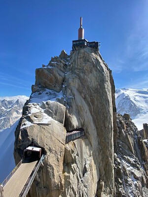 פאזל של AIGUILLE DU MIDI Piton Central, alt. 3842m