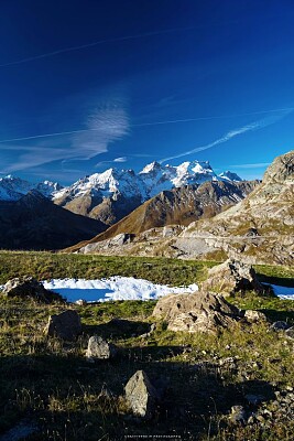 La Meije et le Massif des Ecrins au fond