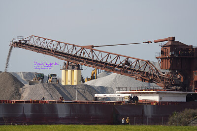 mv Lee a Tregurtha unloading stone at Port of Fairport Harbor,OH