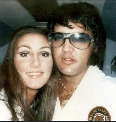 פאזל של ELVIS Y LINDA