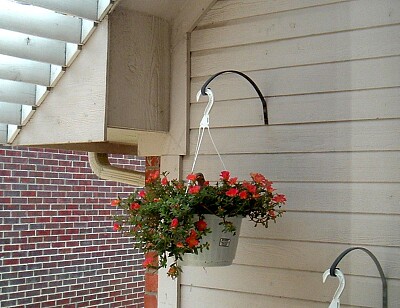 פאזל של Hanging Flower Pot