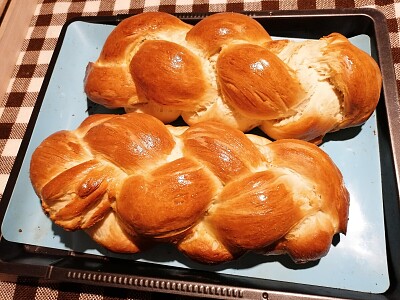 פאזל של Swiss Sunday bread
