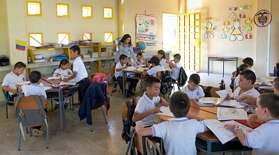 ESCUELA - EDUCADORES