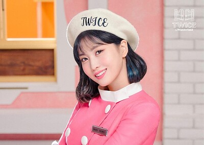 Momo Twice In Wonderland