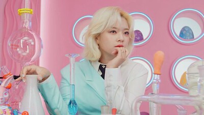 Jeongyeon Scentist