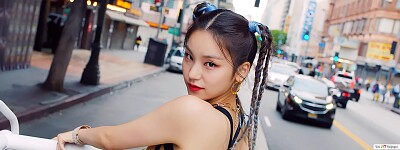 Yeji ICY jigsaw puzzle