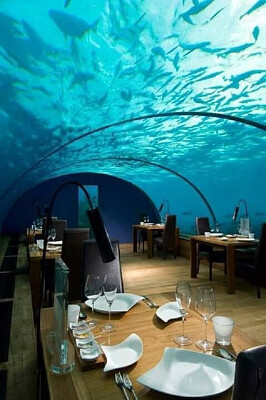Undersea restaurant