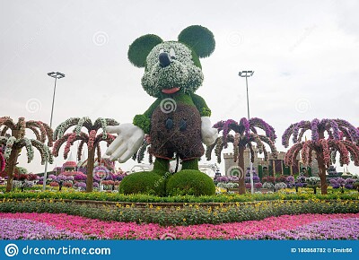 Miracle Garden Mickey Mouse jigsaw puzzle