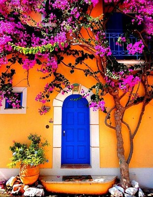 Puerta Azul