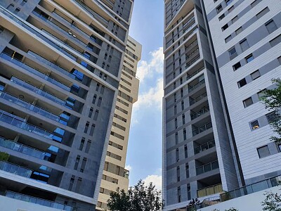 Ramat Hasharon residential buildings jigsaw puzzle