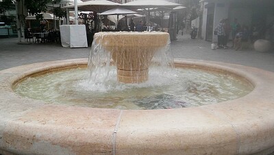 פאזל של A small fountain in Netanya