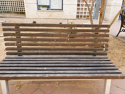 פאזל של bench