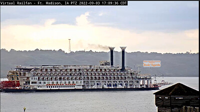 American Queen on the Mississippi River passing Ft Madison,IA/USA