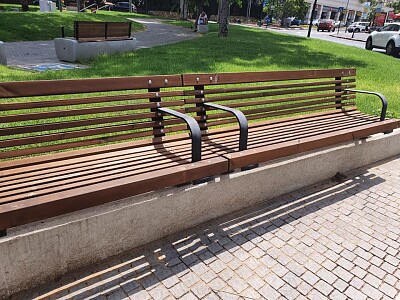 פאזל של Two benches