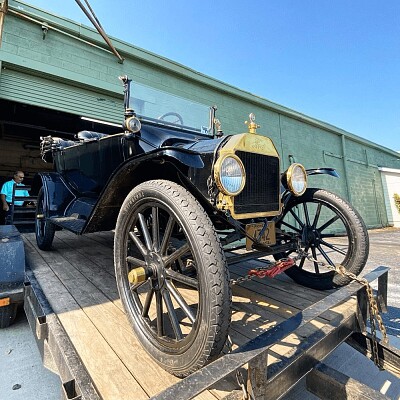 1915 MODEL T 3 DOOR TOURING jigsaw puzzle