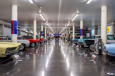 פאזל של America 's Car Museum