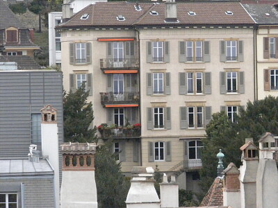 Neuchâtel Av. Gare 6