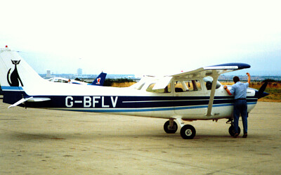 Cessna 172 at Liverpool Airport