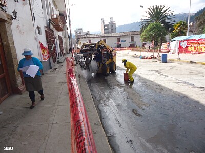 trabajos en la plaza de armas andahuylas jigsaw puzzle