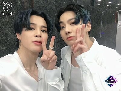 פאזל של JIKOOK