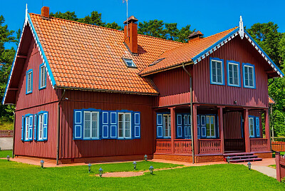 LA CASONA ROJA