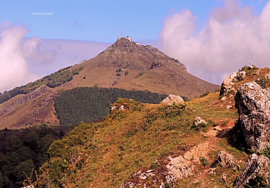 La Rhune depuis le col d 'Ibardin