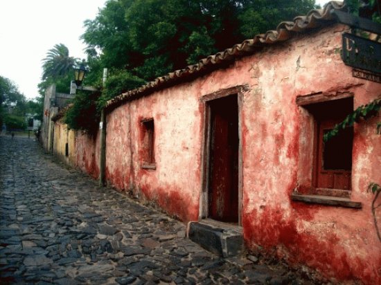 COLONIA DEL SACRAMENTO