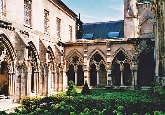 Abbaye St LÃ©ger Ã  Sossons