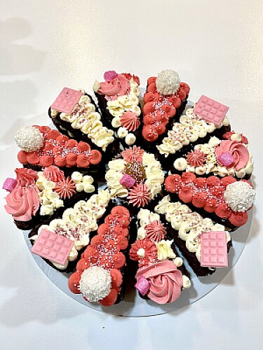 cake cheese and cream