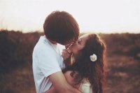 kissing