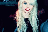 Taylor Momsen