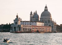 vENECIA