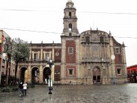 Plaza y templo de Santo Domingo, Ciudad de México.