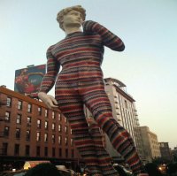 El David vestido - (este no me lo censuran! o si?)