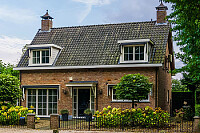 408.- casa rustica holandesa